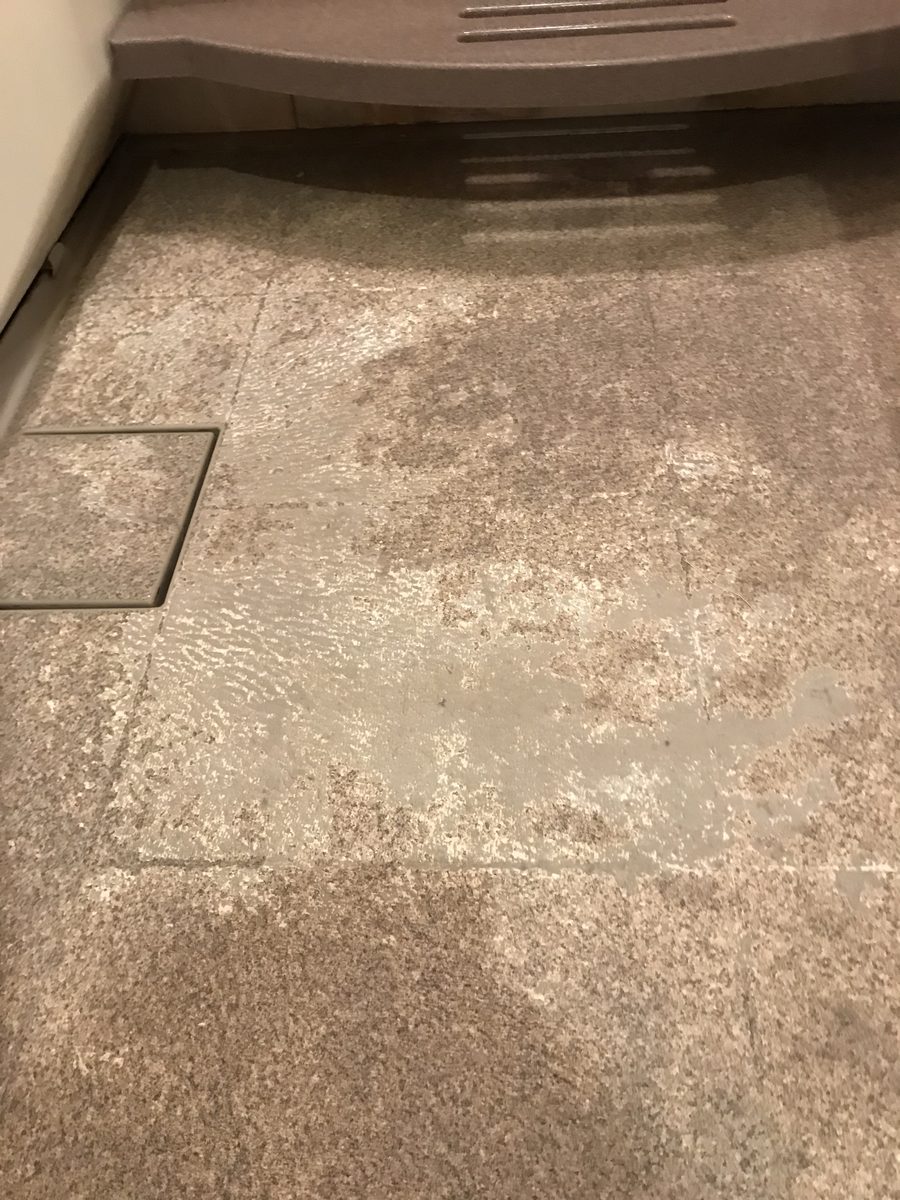 洗い場シート交換 施工写真1