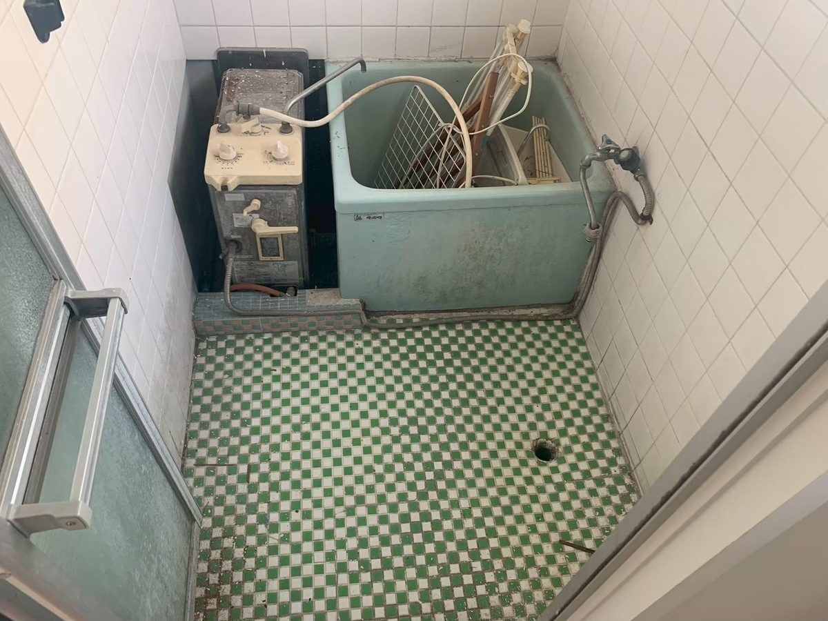 アクセントパネル取付 施工写真1