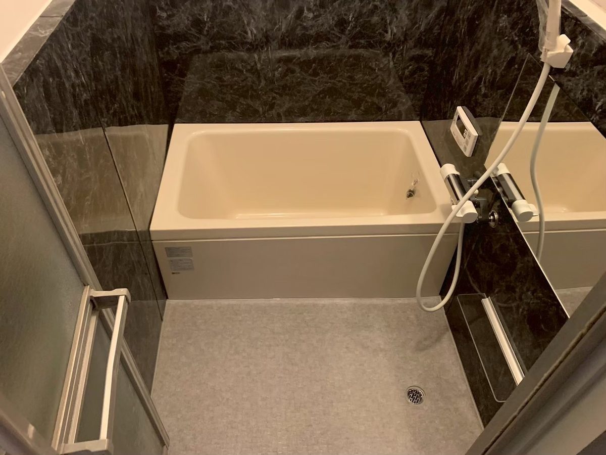 アクセントパネル取付 施工写真2